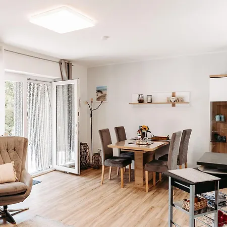 Apartment Am - *
